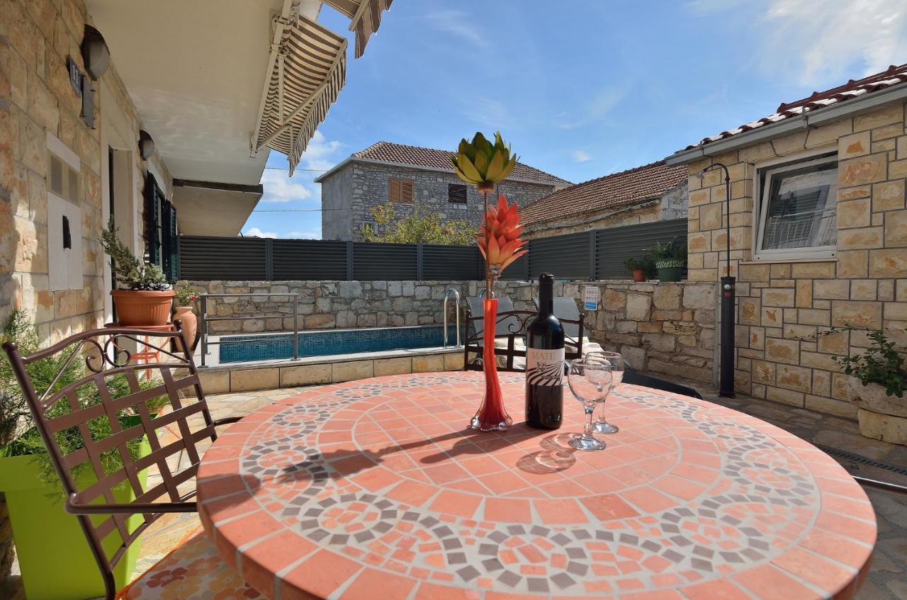 House Tihana Donje Selo na Šolti Exterior foto