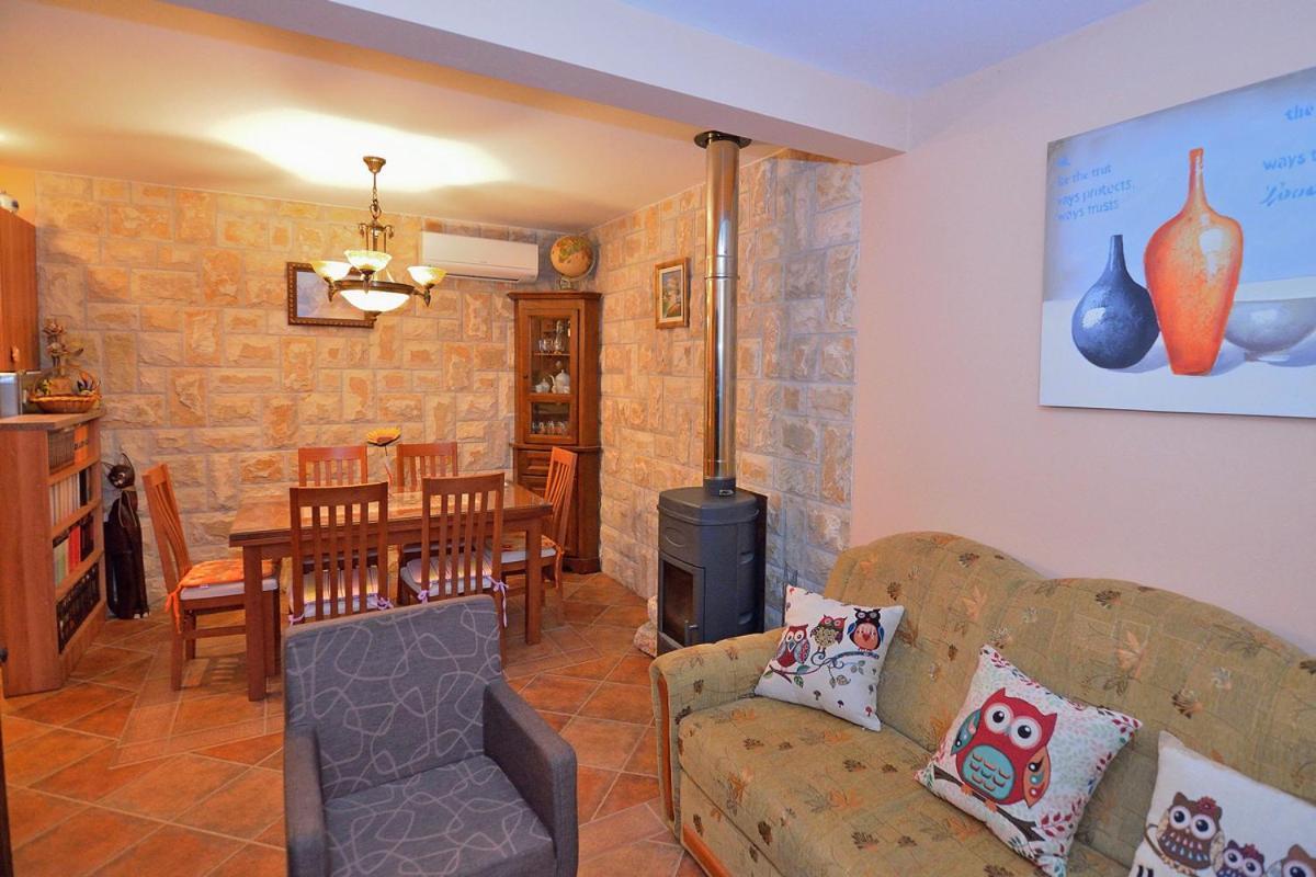 House Tihana Donje Selo na Šolti Exterior foto